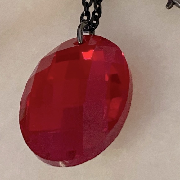 Elegant Red and gold tone Pendant with black chain goth Necklace - Picture 8 of 13